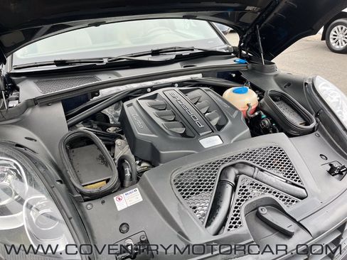 Used 2017 Porsche Macan Turbo image 14