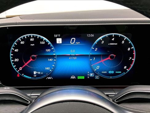 Used 2023 Mercedes-Benz GLS 450 4MATIC image 23