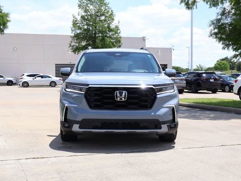 Used 2025 Honda Pilot Elite image 6