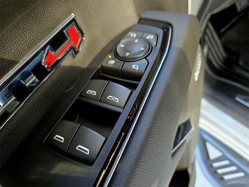 Used 2022 GMC Sierra 1500 AT4 w/ AT4 Premium Package image 32