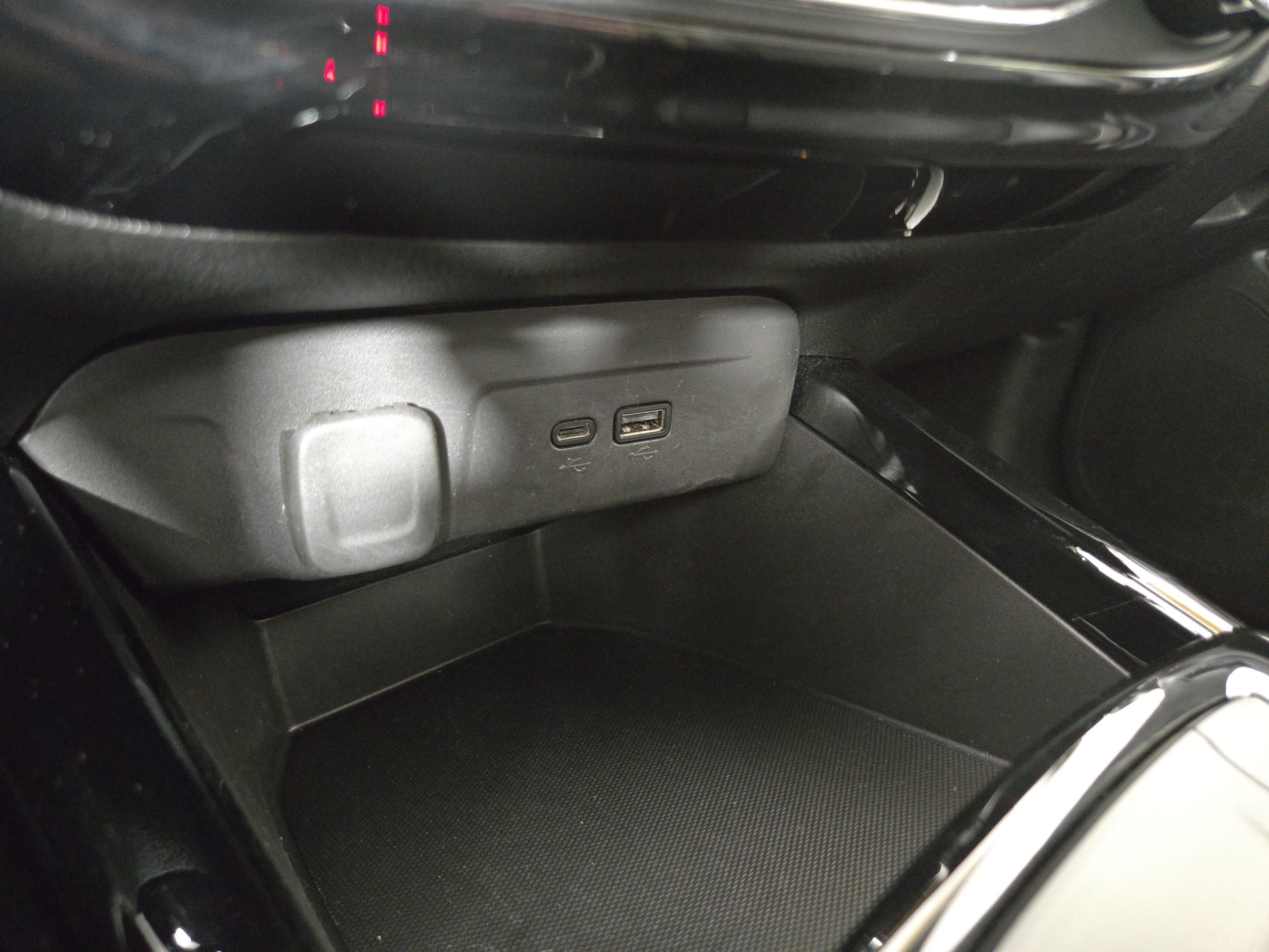 Used 2025 Chevrolet Trax ACTIV w/ Driver Confidence Package FWD image 26