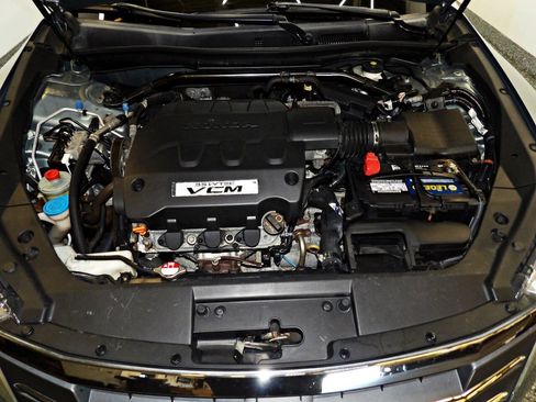 Used 2011 Honda Crosstour EX-L image 23