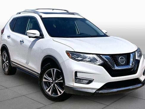 Used 2017 Nissan Rogue SL w/ SL Premium Package AWD/4WD image 2