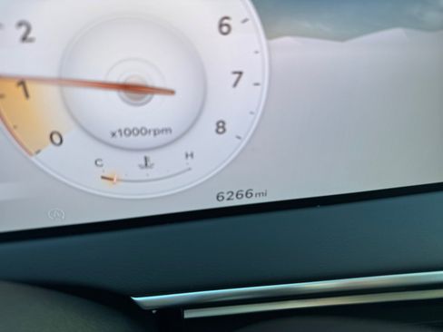 Used 2026 Genesis GV70 2.5T image 11