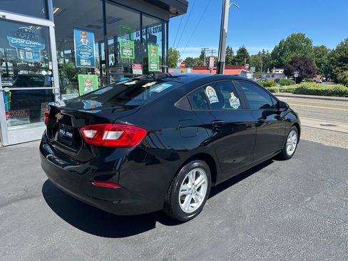 Used 2016 Chevrolet Cruze LS FWD image 5