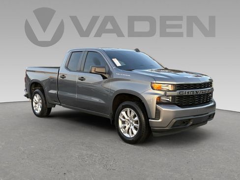 Used 2021 Chevrolet Silverado 1500 Custom image 1