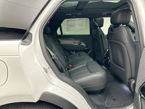 New 2026 Land Rover Range Rover Sport SE AWD/4WD image 15