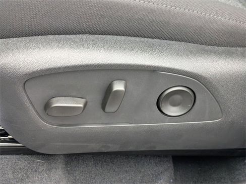 New 2026 GMC Acadia Elevation image 27