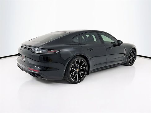Used 2023 Porsche Panamera Platinum Edition image 9