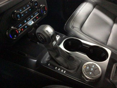 New 2026 Ford Bronco Outer Banks AWD/4WD image 16