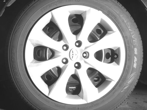 Used 2025 Toyota Corolla LE FWD image 15