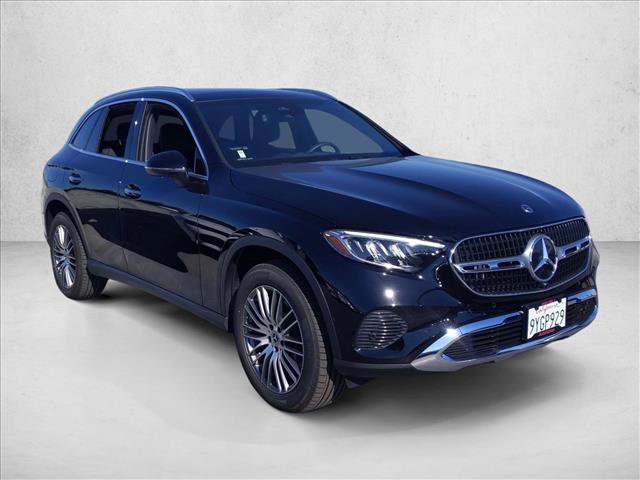 Used 2026 Mercedes-Benz GLC 300 4MATIC image 3