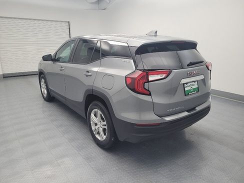 Used 2024 GMC Terrain SLE FWD image 5