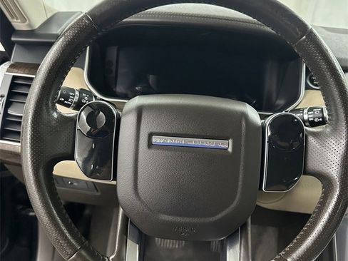 Used 2018 Land Rover Range Rover Sport HSE image 16