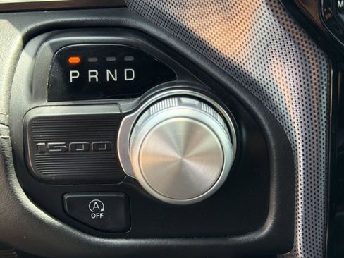 Used 2019 RAM 1500 Limited w/ Advanced Safety Group RWD image 16