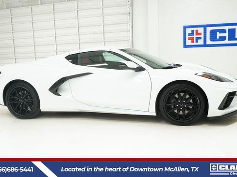 Used 2026 Chevrolet Corvette Stingray Coupe w/ 1LT RWD image 4