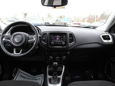 Used 2018 Jeep Compass Sport image 10