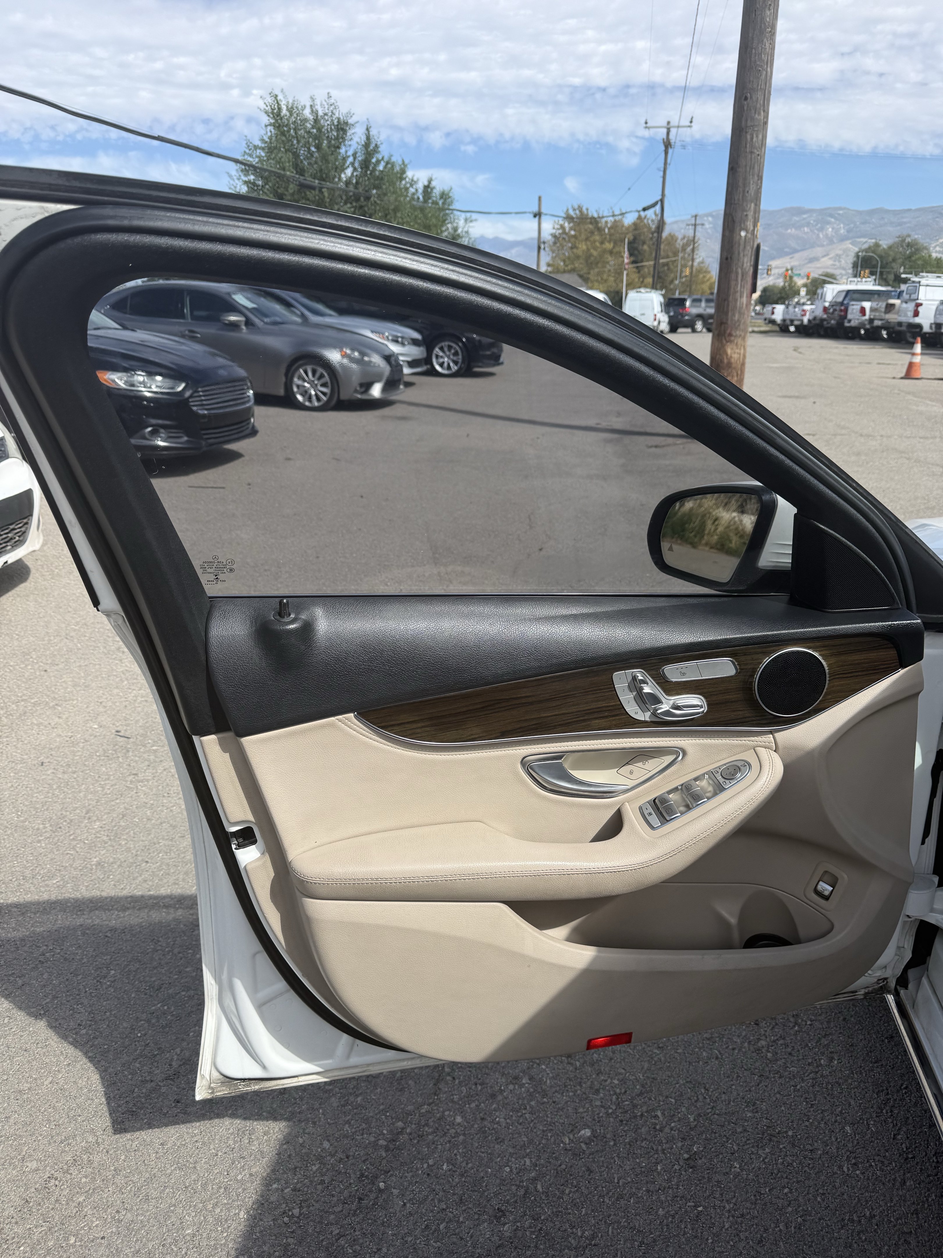 Used 2016 Mercedes-Benz C 300 4MATIC Sedan image 17