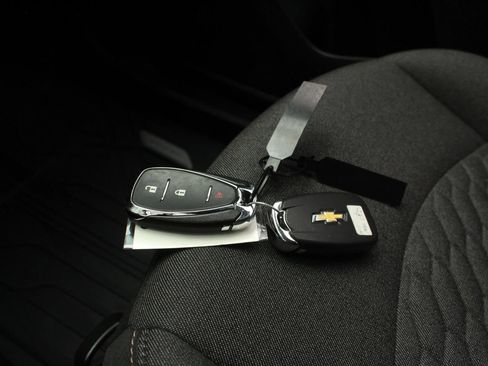 Used 2020 Chevrolet Equinox LT w/ LPO, Floor Liner Package AWD/4WD image 32