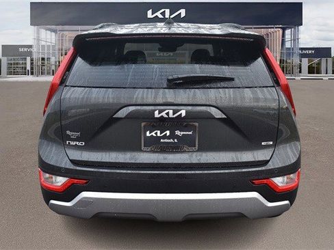 New 2026 Kia Niro EX image 4