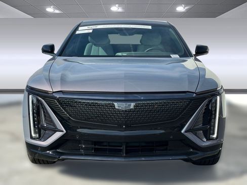 Certified 2024 Cadillac Lyriq Sport image 6