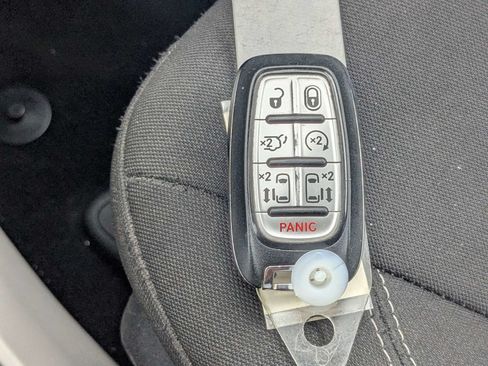Used 2023 Chrysler Voyager LX FWD image 34