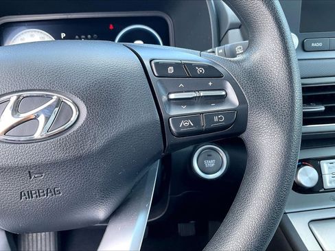 Used 2023 Hyundai Kona SE FWD image 19