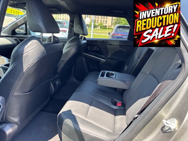 Used 2023 Subaru Solterra AWD image 30