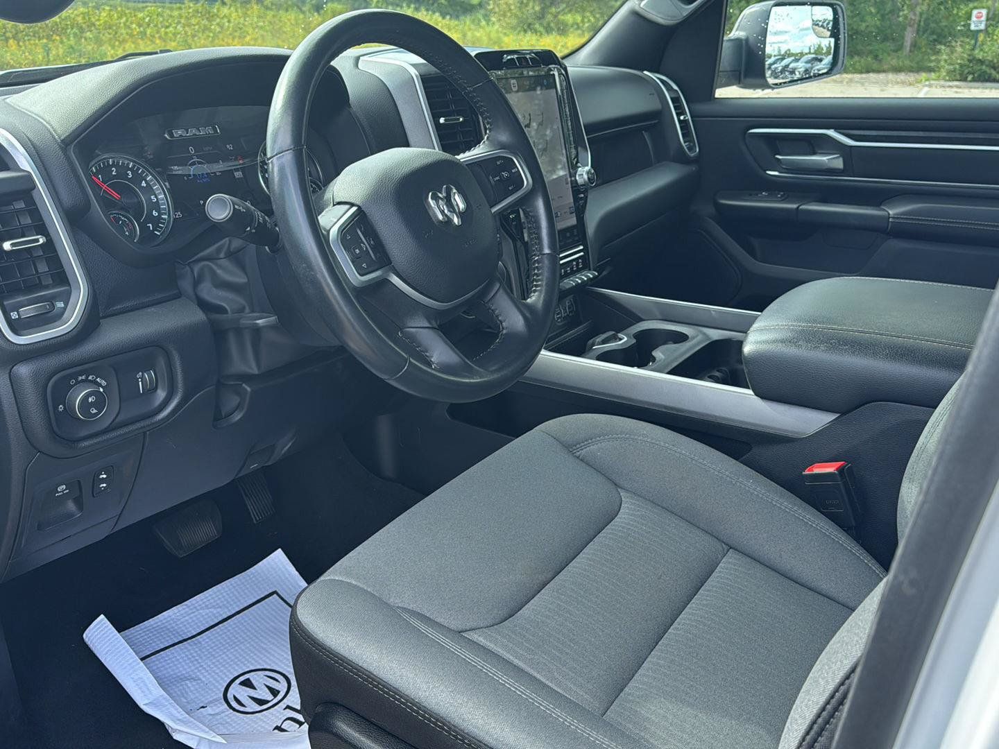 Used 2023 RAM 1500 Big Horn AWD/4WD image 11