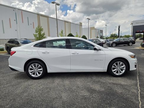 Used 2025 Chevrolet Malibu LT FWD image 5