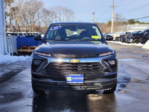 Used 2025 Chevrolet TrailBlazer LS w/ LS Confidence Package image 8
