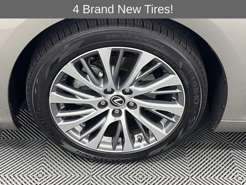 Certified 2021 Lexus ES 300h w/ Premium Package FWD image 23