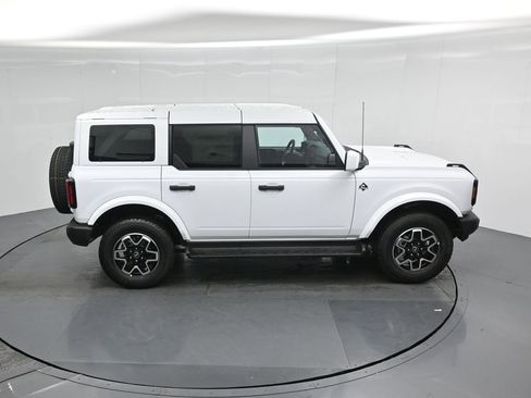 New 2026 Ford Bronco Outer Banks image 39