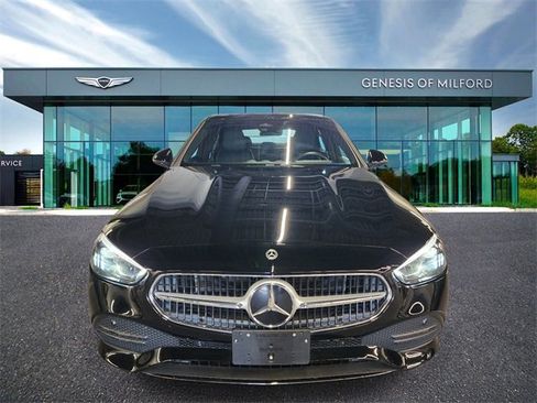 Used 2025 Mercedes-Benz C 300 4MATIC Sedan image 2