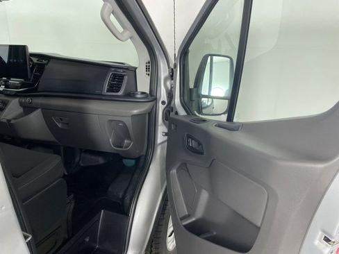 New 2023 Ford E-Transit Low Roof w/ Interior Upgrade Package image 29