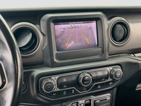 Used 2022 Jeep Wrangler Unlimited Sport AWD/4WD image 13