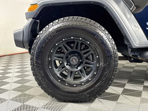 Used 2018 Jeep Wrangler Unlimited Sport S AWD/4WD image 29