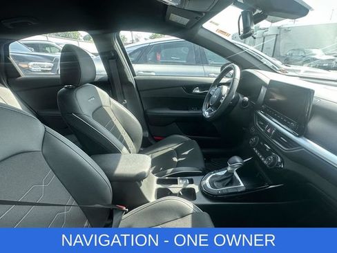 Used 2023 Kia Forte GT-Line w/ GT-Line Technology Package FWD image 2