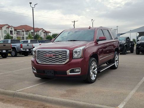 Used 2019 GMC Yukon Denali w/ Denali Ultimate Package RWD image 4