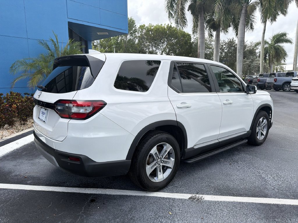 Certified 2025 Honda Pilot EX-L image 27