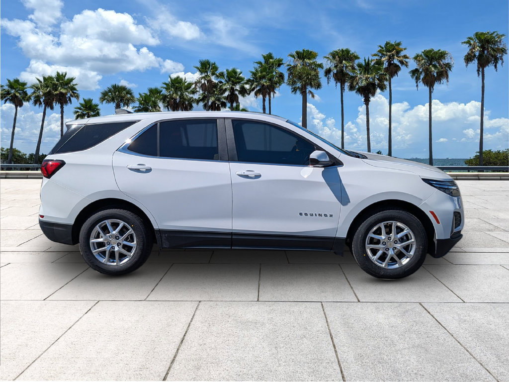 Used 2023 Chevrolet Equinox LT FWD image 9