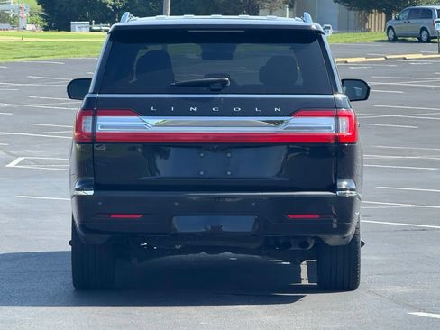 Used 2019 Lincoln Navigator L Reserve AWD/4WD image 5
