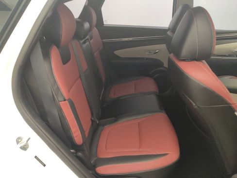 Used 2022 Hyundai Tucson SE image 19