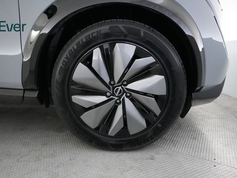 Used 2023 Nissan Ariya FWD image 20