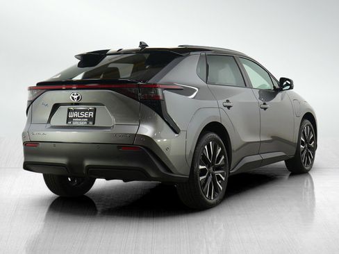 Used 2026 Toyota bZ AWD/4WD image 5