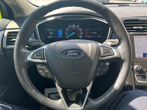 Used 2020 Ford Fusion SE w/ Equipment Group 151A FWD image 13