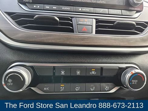 Used 2024 Nissan Altima 2.5 SV image 19