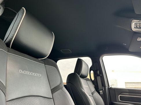 New 2026 RAM 2500 Laramie w/ Night Edition image 15