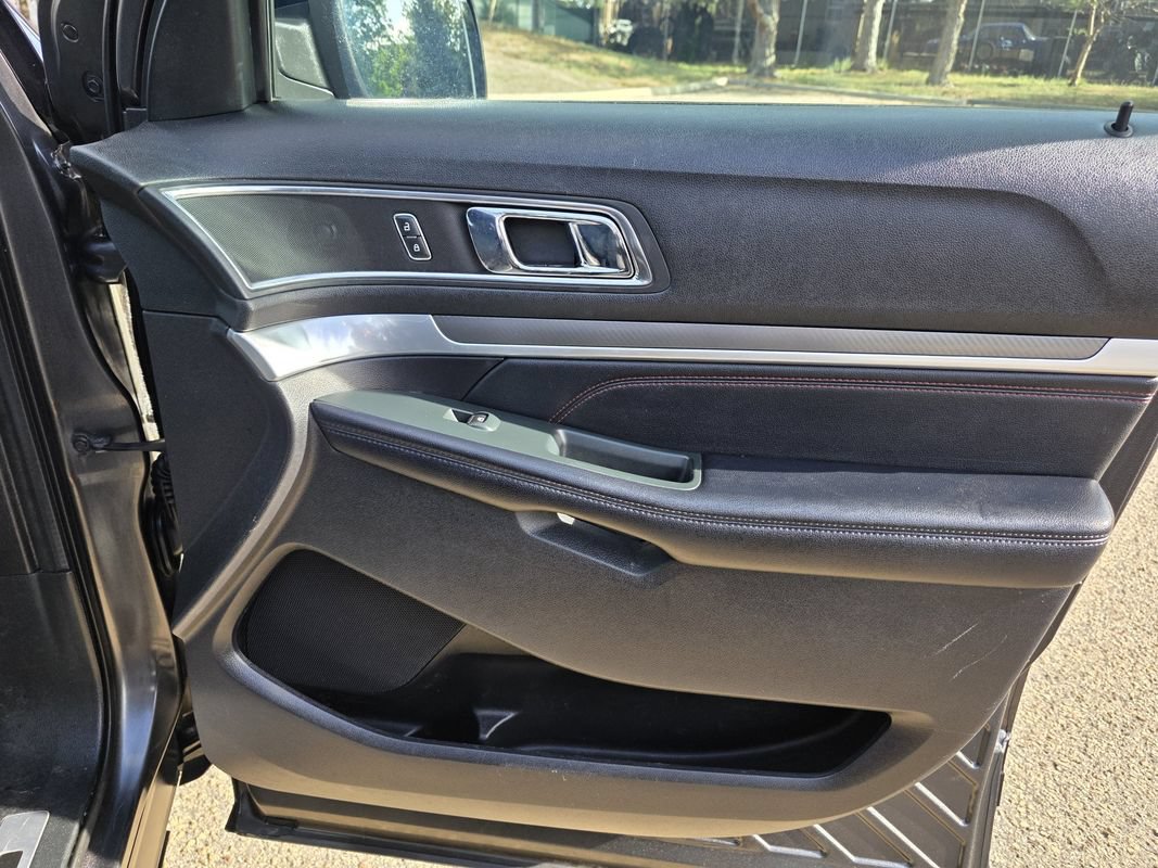 Used 2018 Ford Explorer Sport w/ Equipment Group 401A AWD/4WD image 20