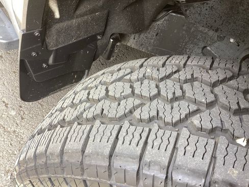 Used 2024 Toyota Tundra Limited image 4